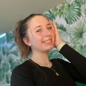 Meet your Posher, Avery